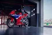 CBR600RR 2024 (photo 43)